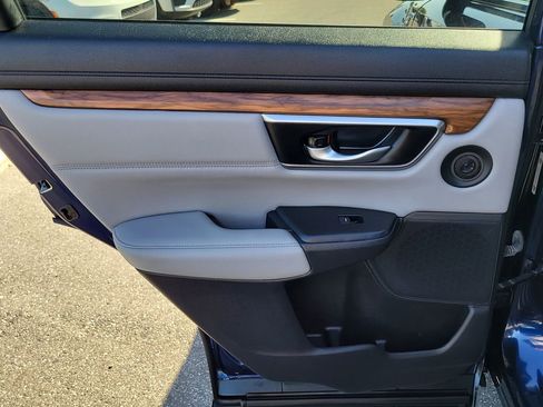 Used 2022 Honda CR-V Touring image 10