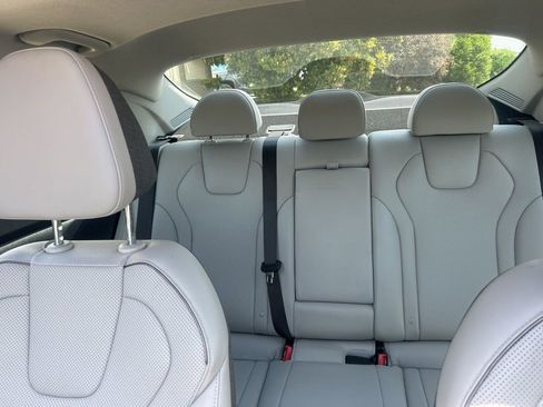 Certified 2026 Hyundai Elantra Limited FWD image 25