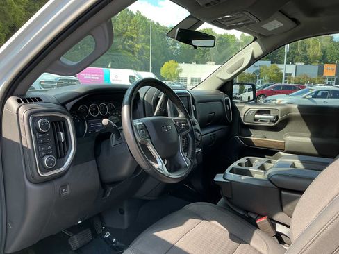 Used 2021 Chevrolet Silverado 1500 RST w/ Z71 Off-Road Package AWD/4WD image 16