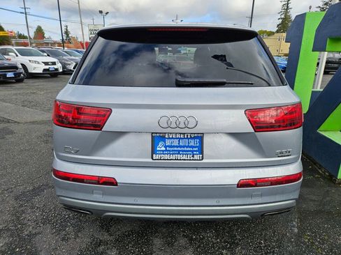 Used 2017 Audi Q7 3.0T Premium Plus w/ Premium Plus Package image 4
