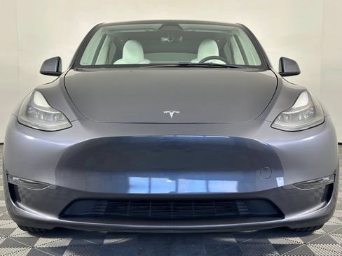 Used 2023 Tesla Model Y Performance AWD/4WD image 21