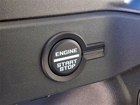 New 2025 Ford Bronco 4-Door image 15