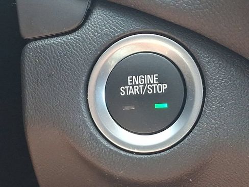 Certified 2024 Chevrolet Equinox LT FWD image 24