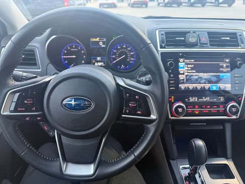 Used 2018 Subaru Outback 2.5i Limited image 7