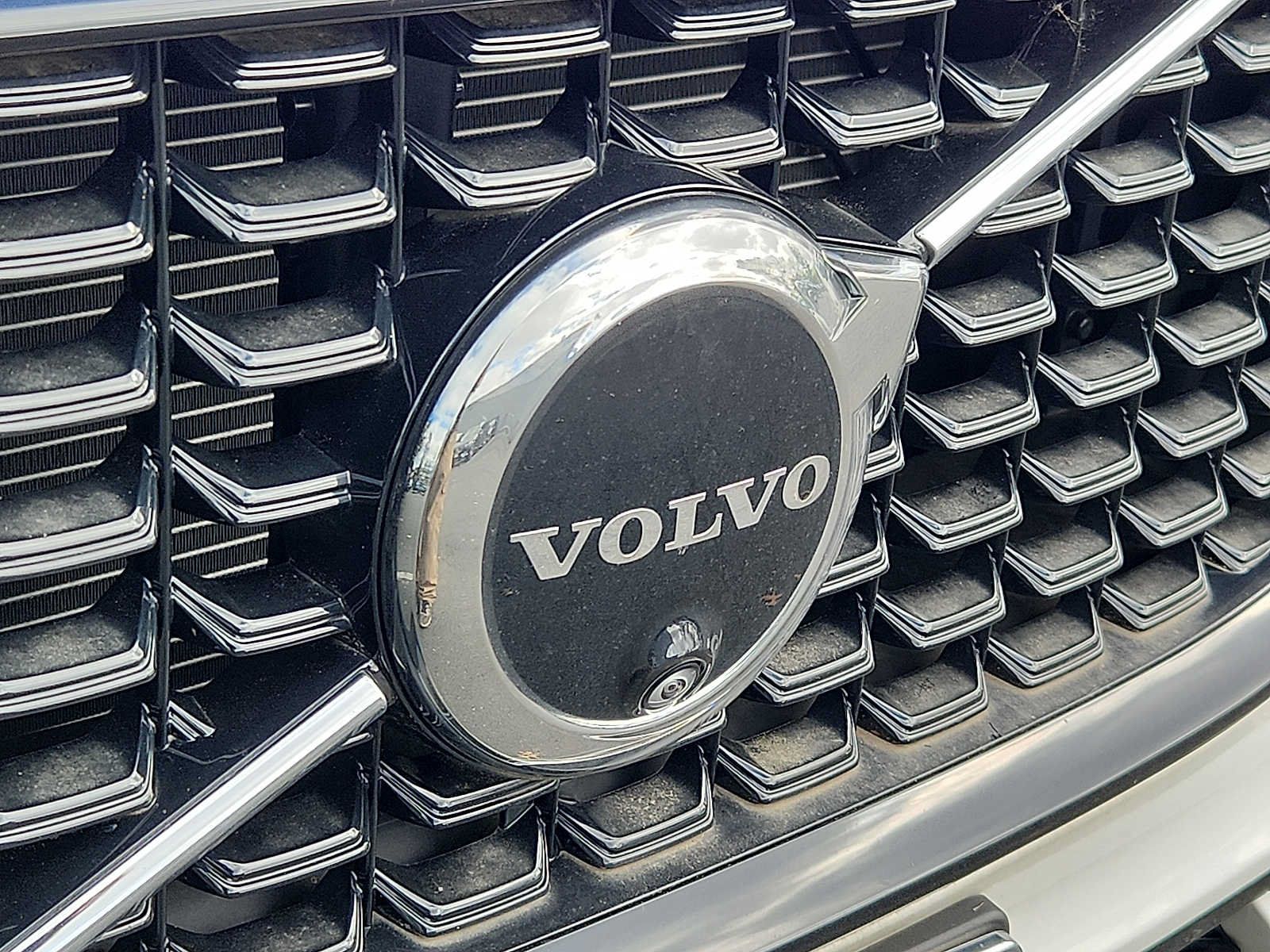 Used 2024 Volvo XC60 B5 Plus w/ Climate Package AWD/4WD image 4