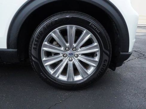 Used 2022 Ford Explorer Limited w/ Equipment Group 301A RWD image 40