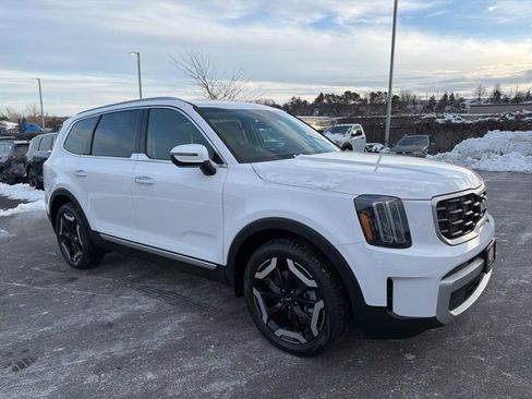 New 2025 Kia Telluride S image 1