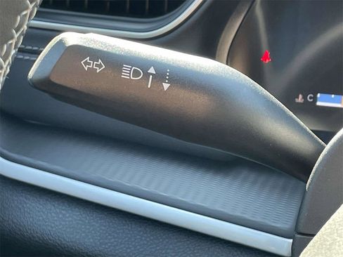 New 2025 Jeep Grand Cherokee L Altitude image 28