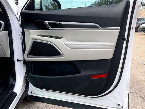 Used 2024 Kia Telluride S w/ S Sunroof Package image 27