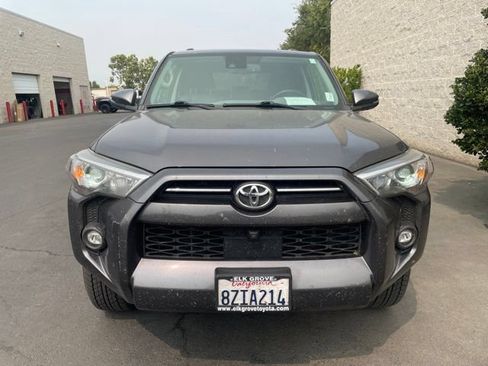 Used 2022 Toyota 4Runner SR5 Premium w/ Moonroof Package RWD image 2