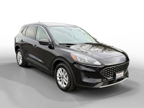 Certified 2022 Ford Escape SE image 7