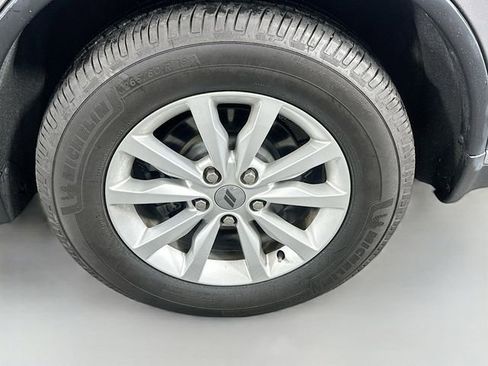 Used 2020 Dodge Durango SXT image 28