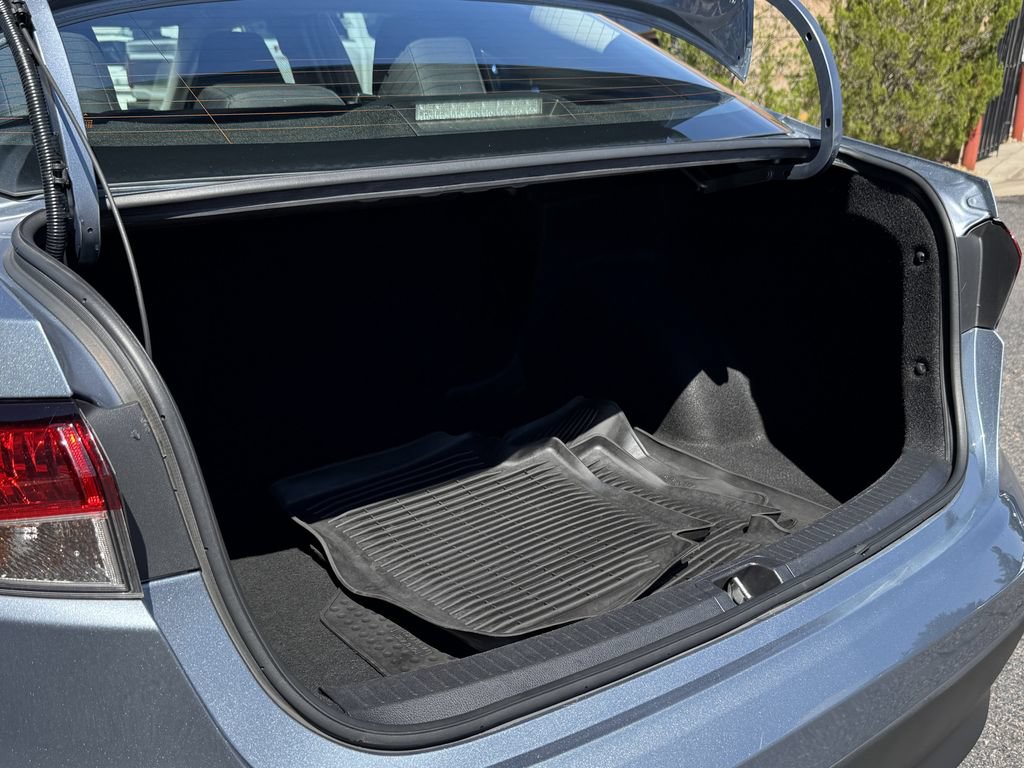 Used 2024 Toyota Corolla LE FWD image 11