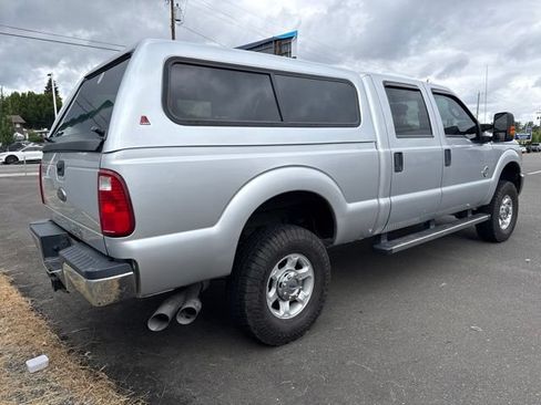 Used 2016 Ford F350 XLT w/ Camper Package AWD/4WD image 3