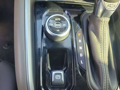 Certified 2024 Chevrolet Colorado ZR2 AWD/4WD image 35