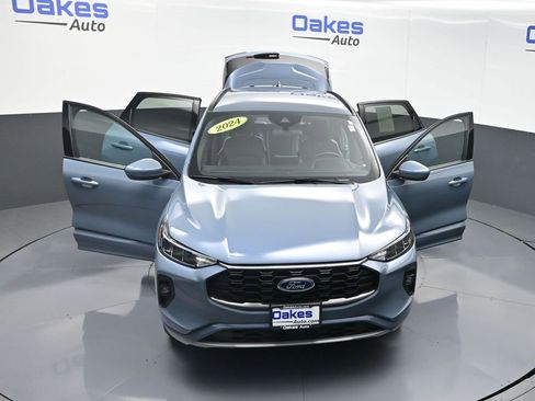 Used 2024 Ford Escape ST-Line Select w/ Class II Trailer Tow Package image 59