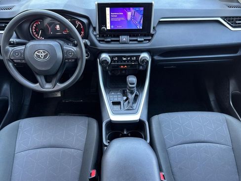 Used 2025 Toyota RAV4 XLE AWD/4WD image 15