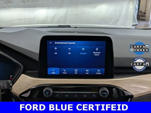 Certified 2022 Ford Escape Titanium w/ Titanium Elite Package image 29