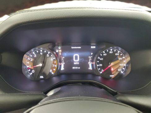 Used 2025 Jeep Compass Trailhawk AWD/4WD image 24