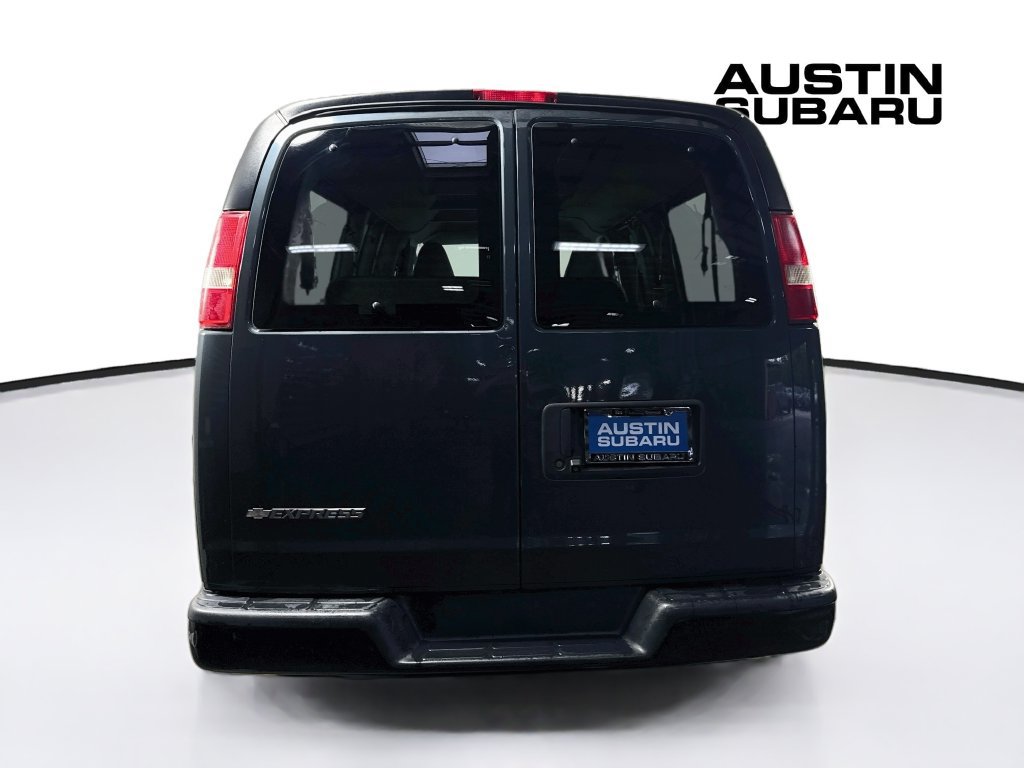 Used 2017 Chevrolet Express 3500 LS RWD image 6