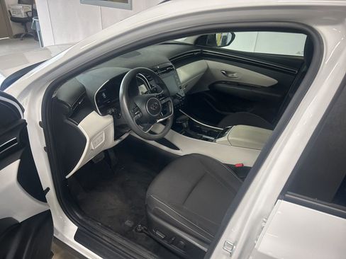 Used 2024 Hyundai Tucson SEL image 2