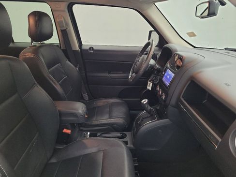 Used 2015 Jeep Patriot High Altitude AWD/4WD image 21