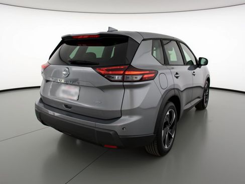 Used 2025 Nissan Rogue SV AWD/4WD image 9