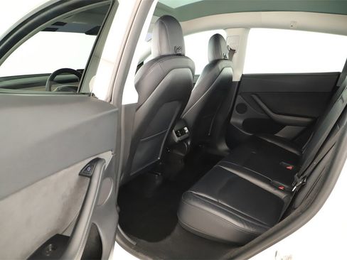 Used 2023 Tesla Model Y Long Range image 27