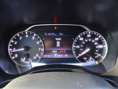 Used 2025 Nissan Frontier SV RWD image 12
