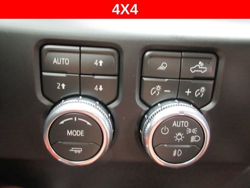 Used 2026 GMC Sierra 2500 Denali Ultimate AWD/4WD image 33
