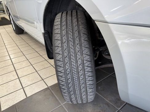 Used 2014 Kia Sedona LX image 33