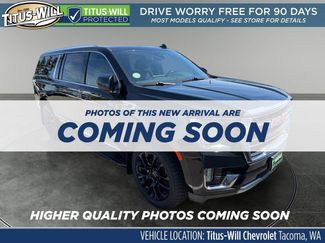 Used 2022 GMC Yukon XL SLT w/ SLT Luxury Package AWD/4WD video 1