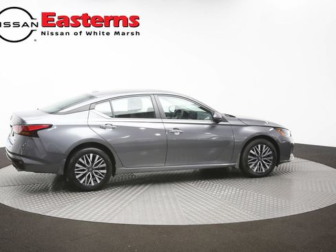 Used 2023 Nissan Altima 2.5 SV w/ SV Premium Package AWD/4WD image 43
