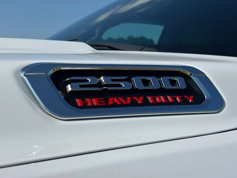 Used 2021 RAM 2500 Big Horn AWD/4WD image 11