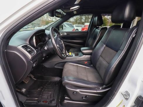 Used 2020 Jeep Grand Cherokee Altitude image 35