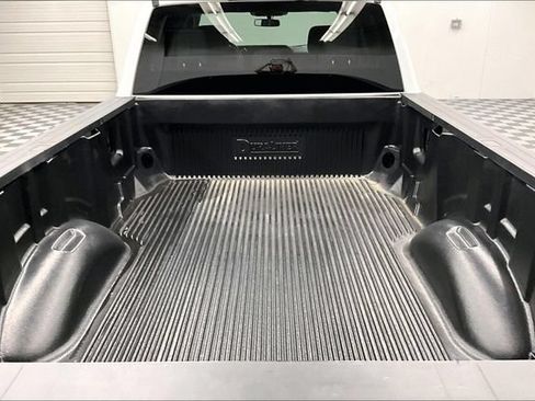 Used 2023 Ford F250 XLT w/ FX4 Off-Road Package AWD/4WD image 33