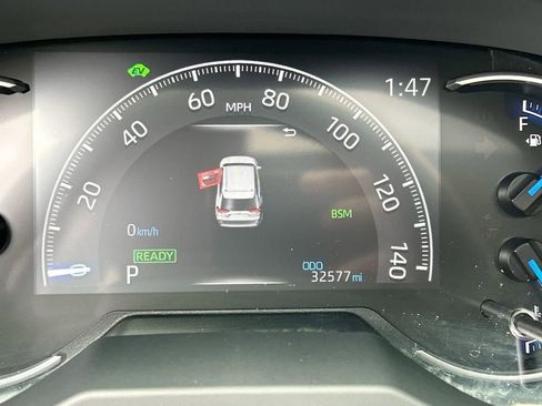 Used 2022 Toyota RAV4 Limited image 38