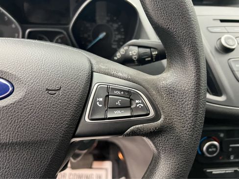 Used 2018 Ford Escape SE image 20