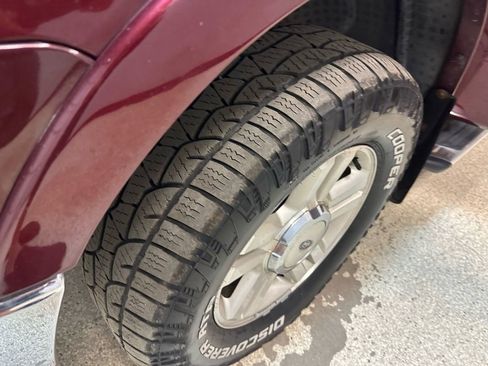 Used 2004 Ford F150 Lariat image 25