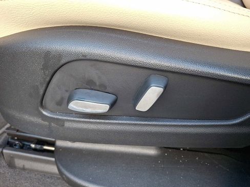 Used 2018 Cadillac XT5 AWD image 7