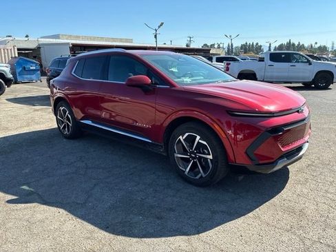 Certified 2024 Chevrolet Equinox EV LT FWD image 2