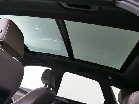 New 2025 Audi Q5 Premium image 29