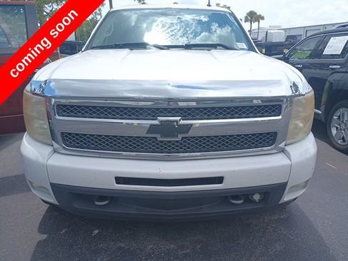 Used 2011 Chevrolet Silverado 1500 LTZ w/ Max Trailering Pack AWD/4WD image 5