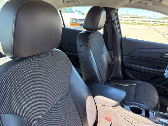 Used 2014 Chevrolet Malibu LT FWD image 20