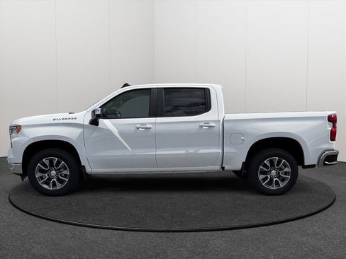 New 2026 Chevrolet Silverado 1500 LT RWD image 2
