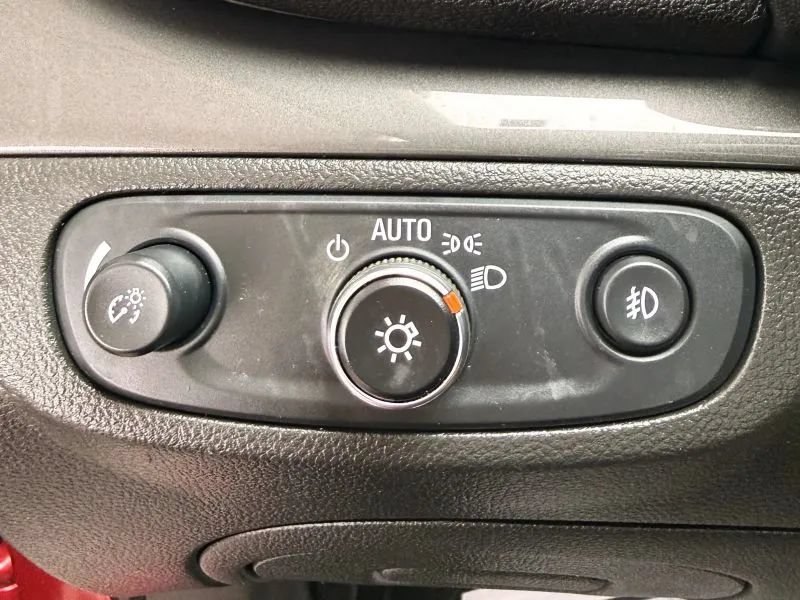 Used 2017 Buick Encore Essence w/ Experience Buick Package FWD image 42