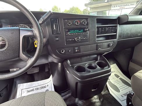 Used 2016 GMC Savana 2500 image 10