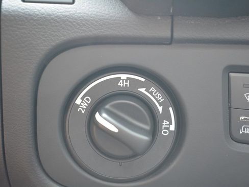 Used 2025 Nissan Frontier PRO-4X w/ Pro Premium Package AWD/4WD image 19