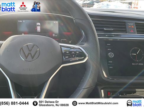 Used 2022 Volkswagen Tiguan SE R-Line image 21