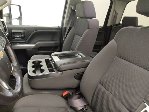 Used 2017 Chevrolet Silverado 1500 LT w/ Trailering Package RWD image 17